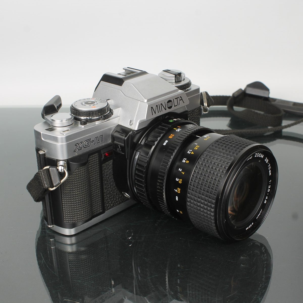 Minolta XG-M + Minolta MD 28-70mm 1:3.5-4.8