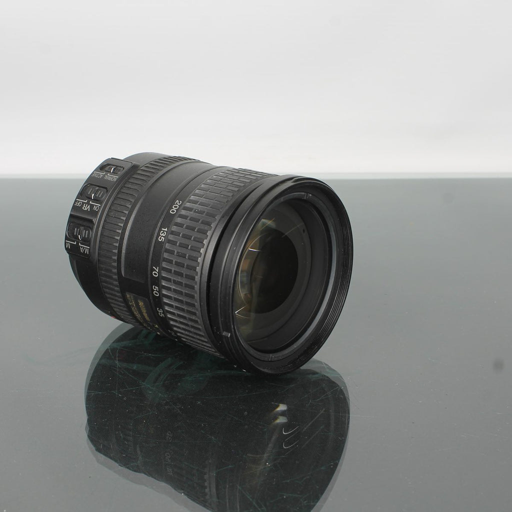 Nikon DX SWM VR IF 18-200mm 1:3.5-5.6