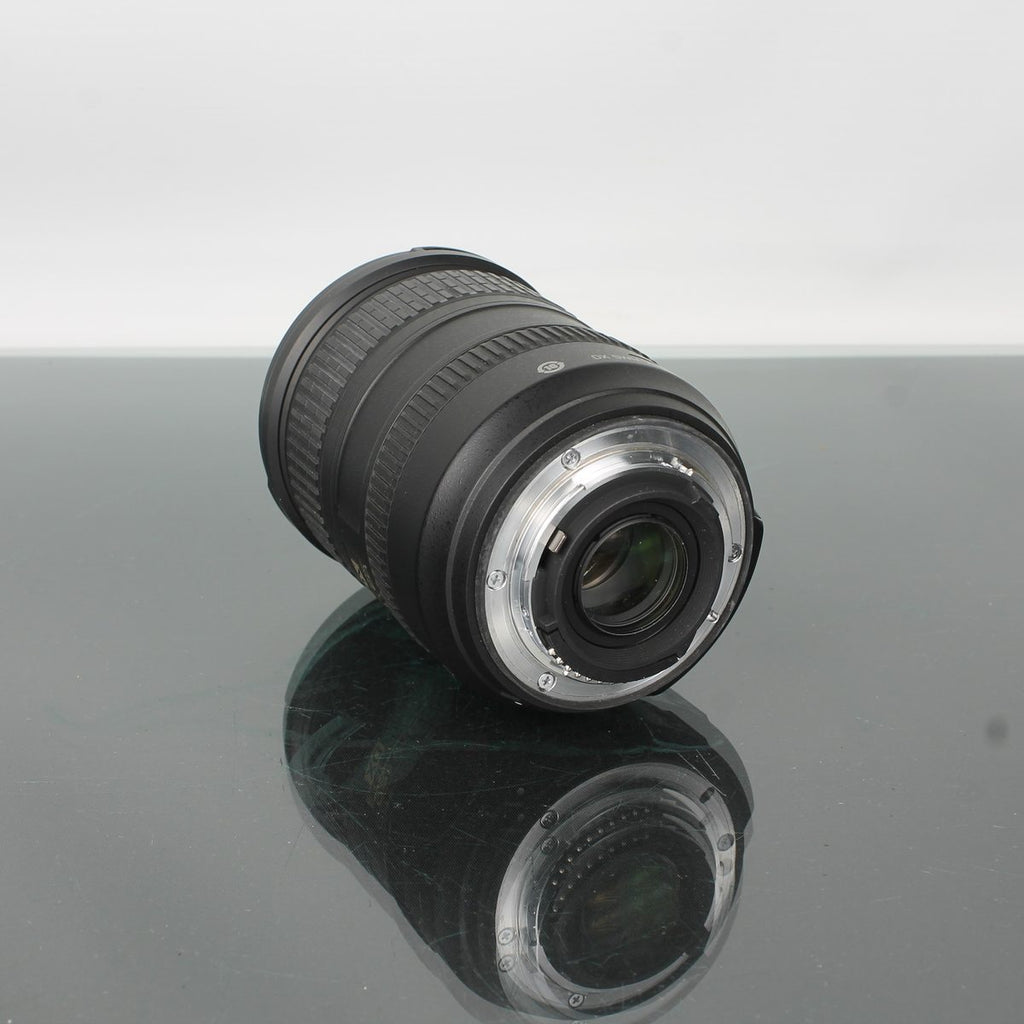 Nikon DX SWM VR IF 18-200mm 1:3.5-5.6
