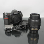 Nikon D200 + DX Nikkor 18-55mm 1:3.5-5.6