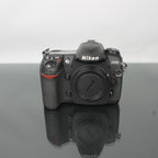 Nikon D200 + DX Nikkor 18-55mm 1:3.5-5.6