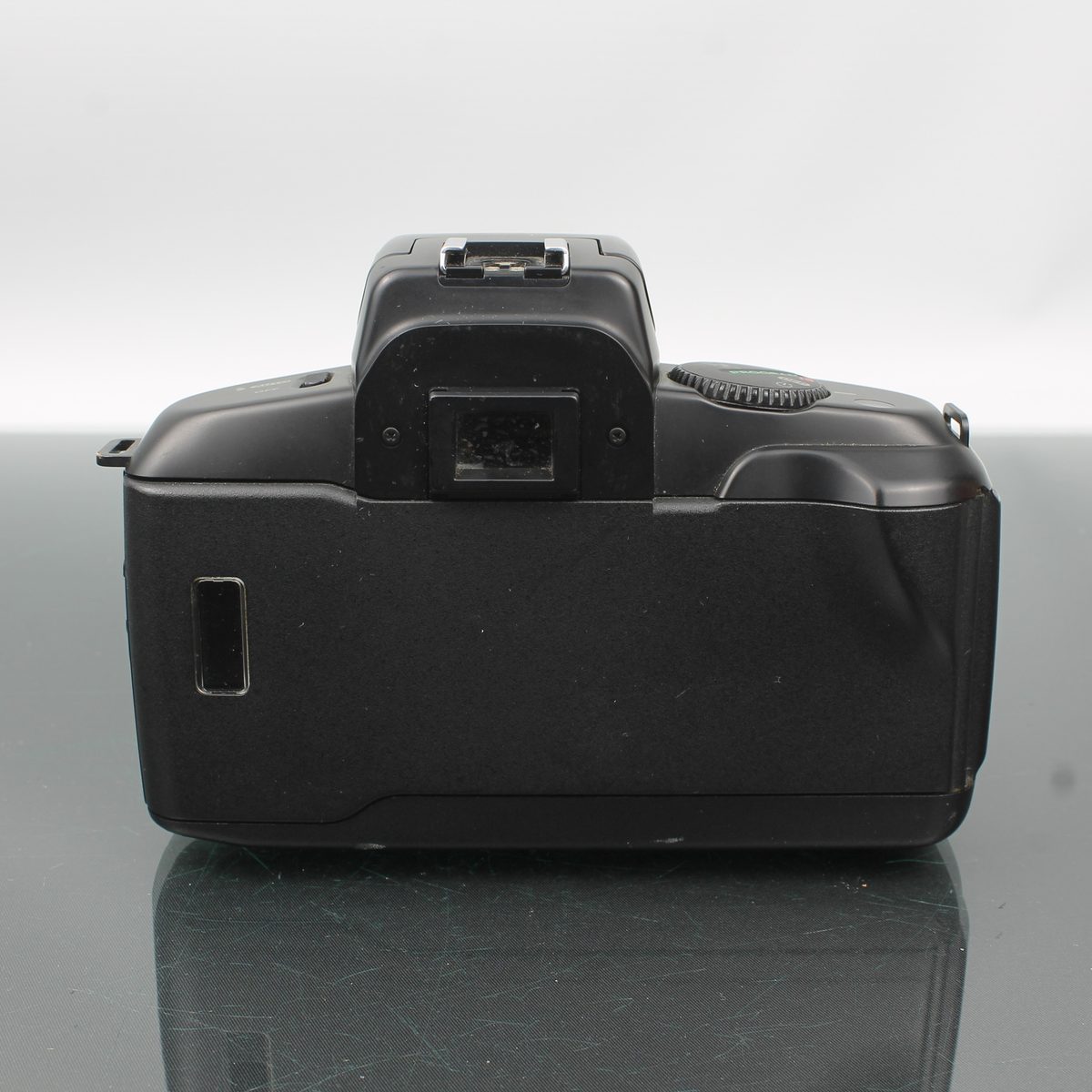 Canon EOS 750 + EF 35-105mm 4.5-5.6