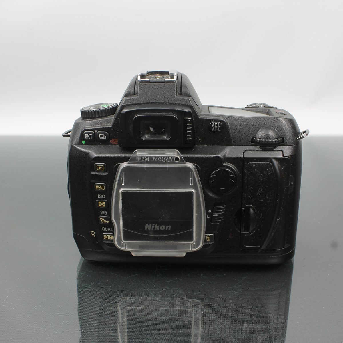 Nikon D70 + Nikon AF 28-100mm 1:3.5-5.6 G