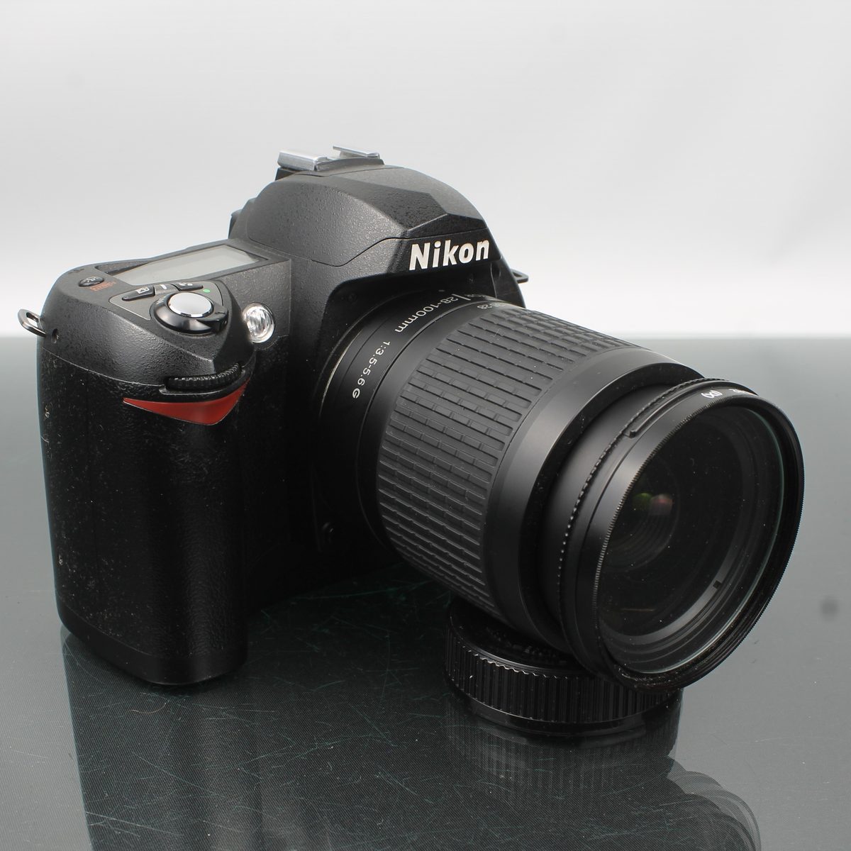 Nikon D70 + Nikon AF 28-100mm 1:3.5-5.6 G