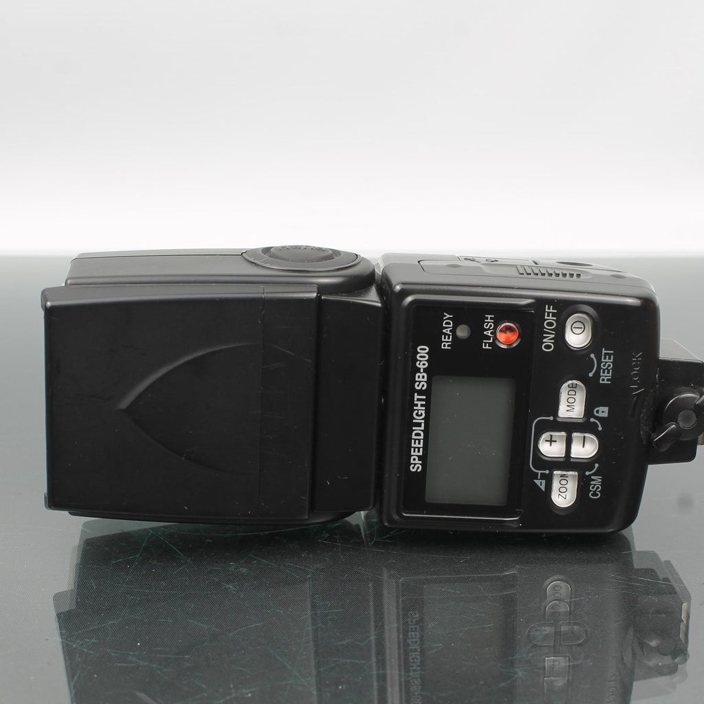 Nikon Speedlight SB-600