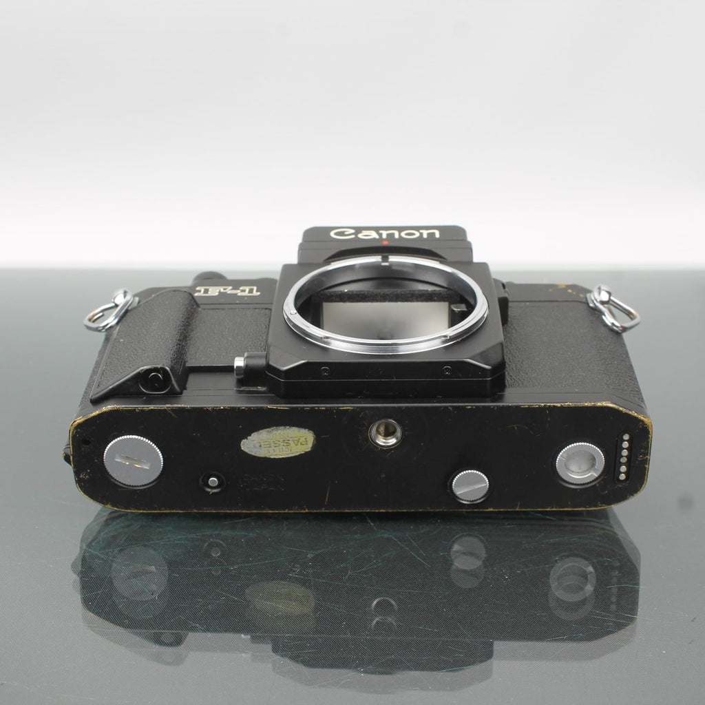 Canon F-1