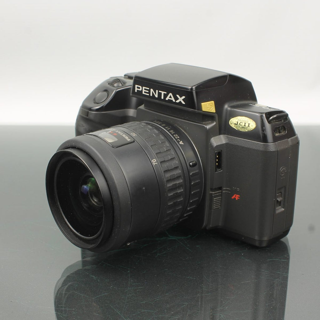 Pentax SF7 + SMC Pentax-FA 1:4 28-70mm