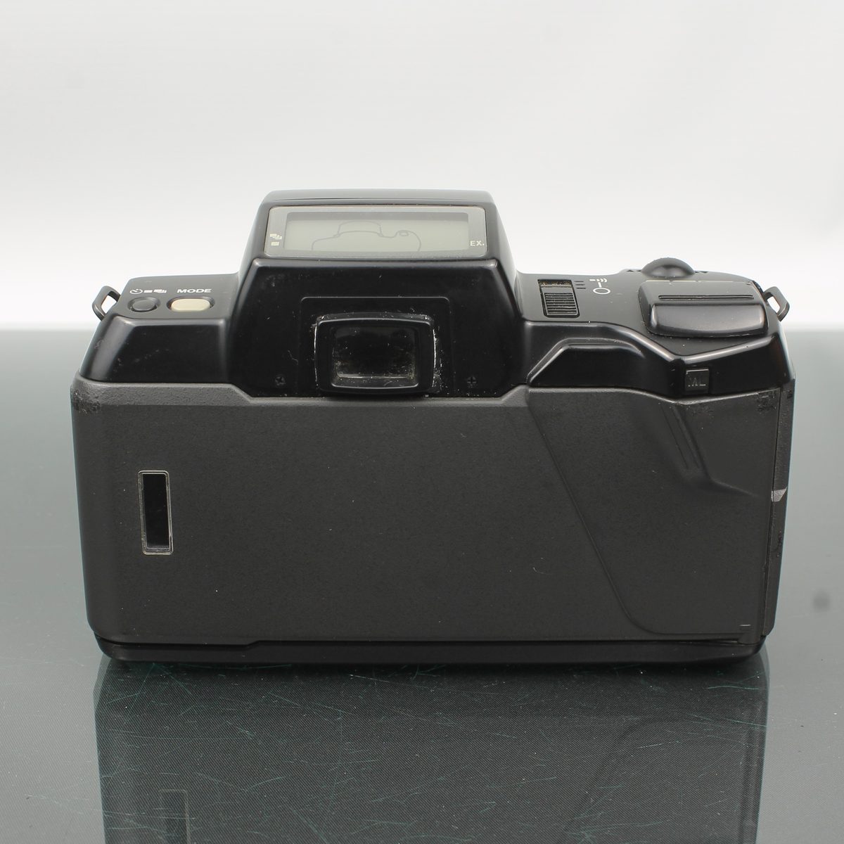 Pentax SF7 + SMC Pentax-FA 1:4 28-70mm