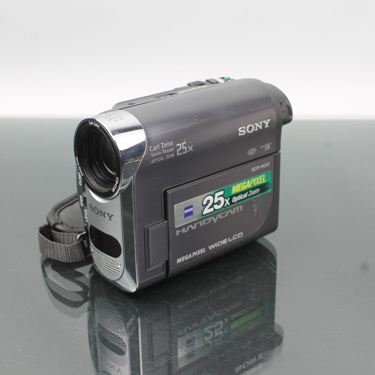 Sony Handycam DCR-HC47E MiniDV