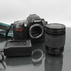 Nikon D70s + Nikon AF Nikkor 28-80mm 1:3.5-5.6 D