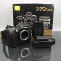 Nikon D70s + AF-S Nikkor 18-70mm 1:3.5-4.5G