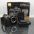 Nikon D70s + AF-S Nikkor 18-70mm 1:3.5-4.5G