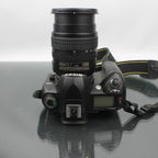 Nikon D70s + AF-S Nikkor 18-70mm 1:3.5-4.5G