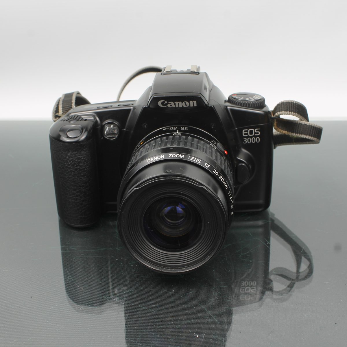 Canon EOS 3000 + Canon Zoom Lens EF 35-80mm 1:4-5.6