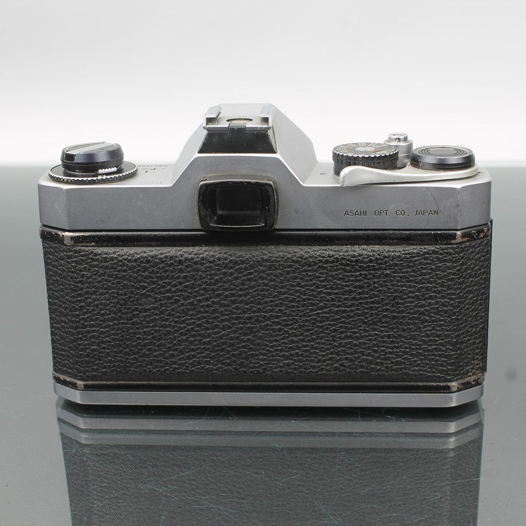 Asahi Pentax Spotmatic F + Super-Multi-Coated Takumar 1:1.8/55