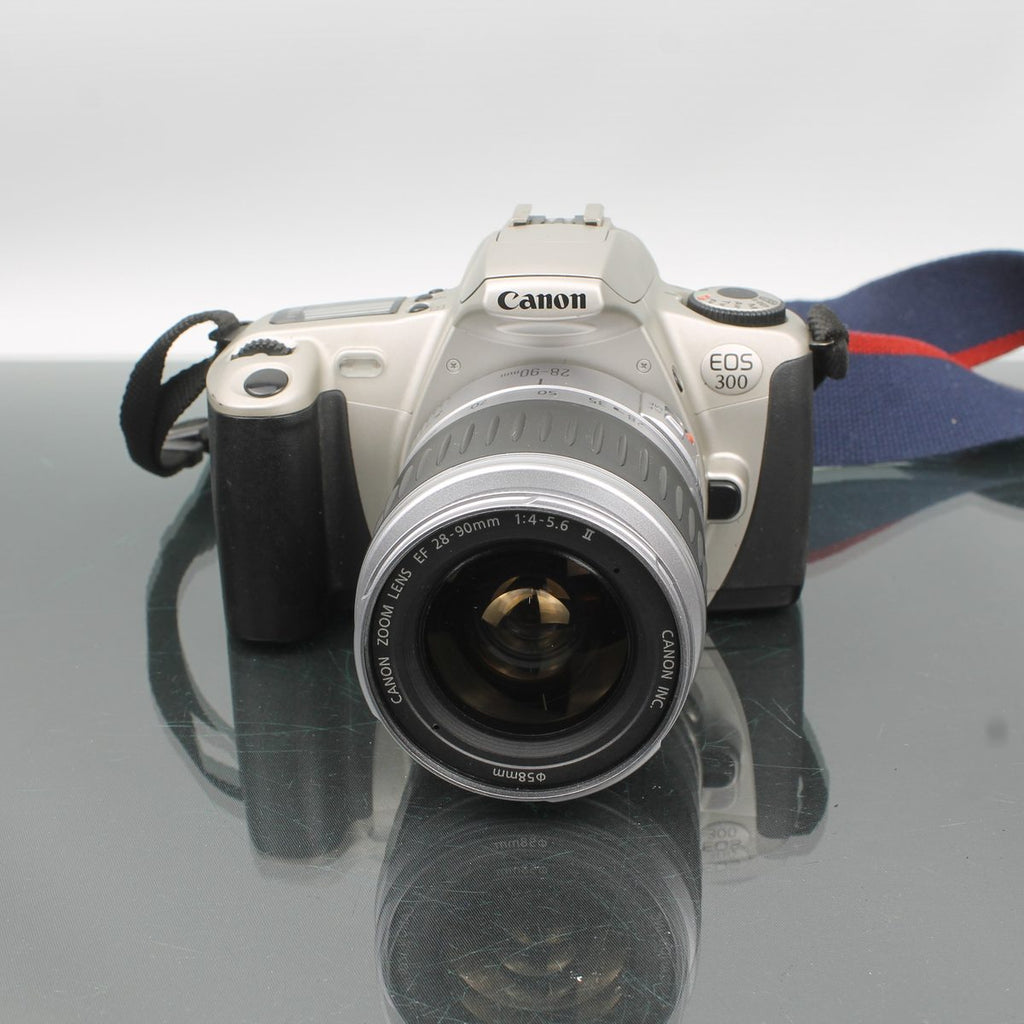 Canon EOS 300 + Canon Zoom Lens EF 28-90mm 1:4-5.6
