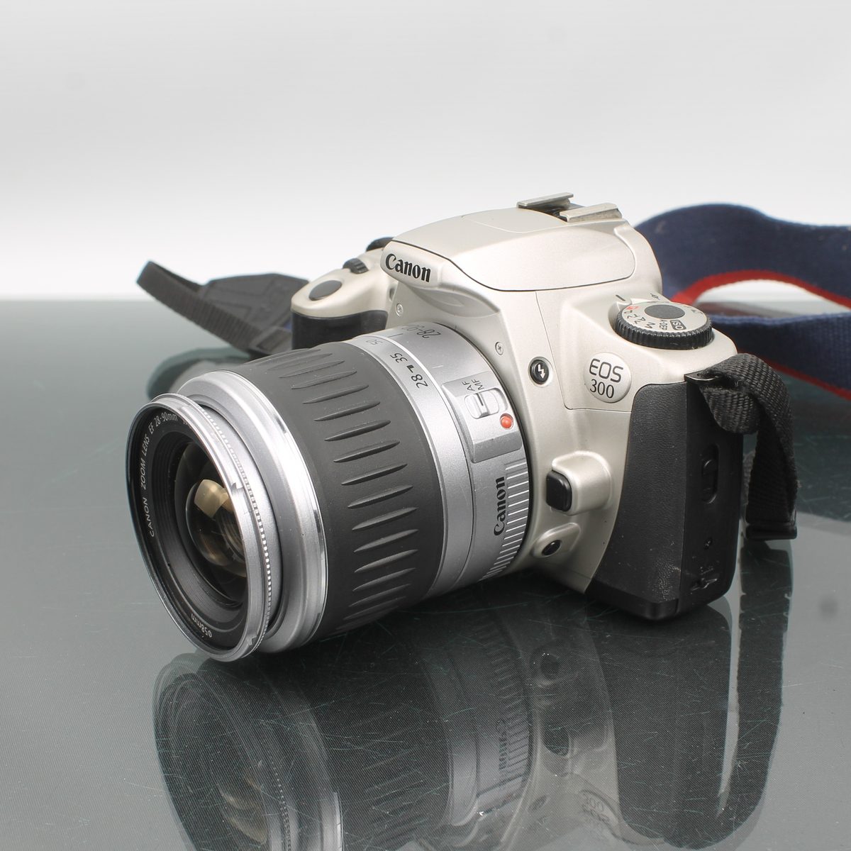 Canon EOS 300 35mm Film SLR Camera with EF 28-90mm Lens – Dutch|Thrift