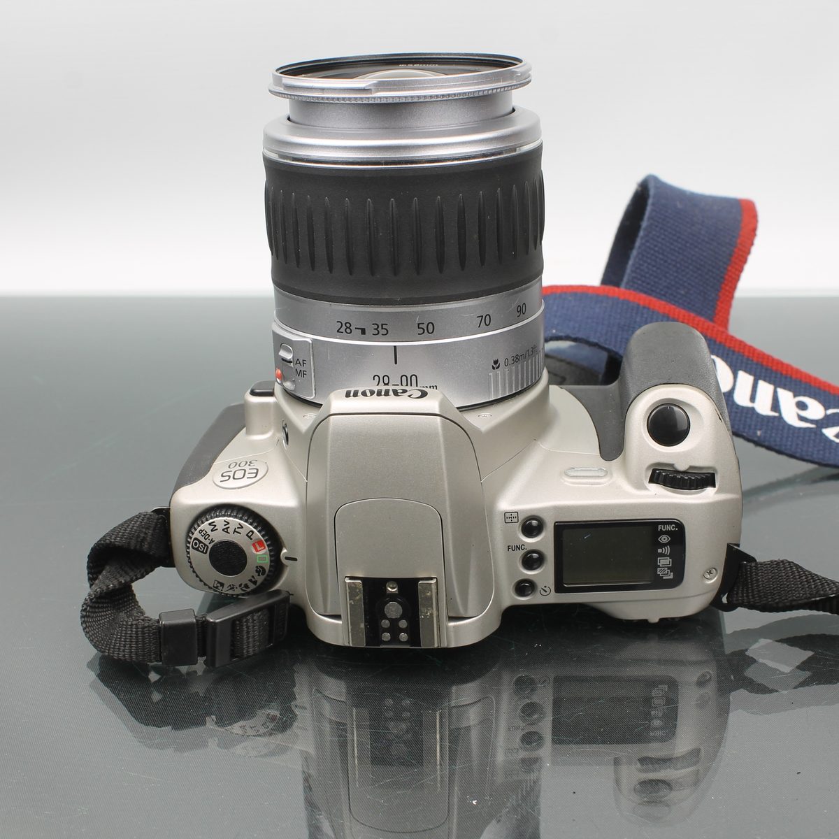 Canon EOS 300 35mm Film SLR Camera with EF 28-90mm Lens – Dutch|Thrift