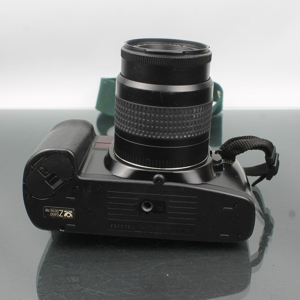 Canon EOS 100 + Canon Zoom Lens EF 35-80mm 1:4-5.6
