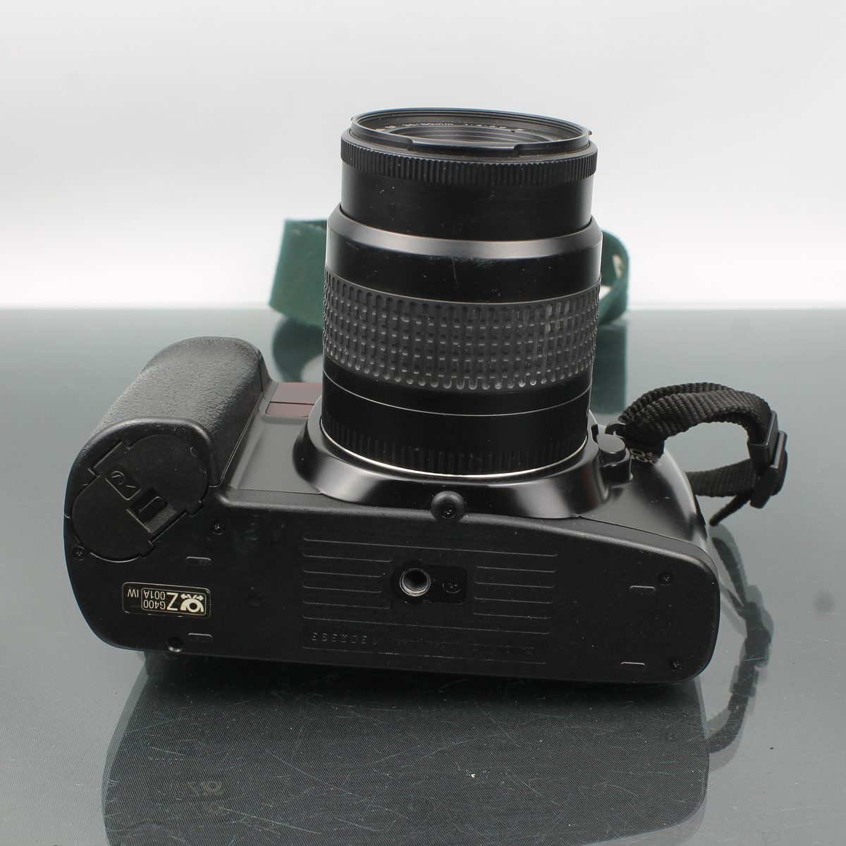 Canon EOS 100 + Canon Zoom Lens EF 35-80mm 1:4-5.6