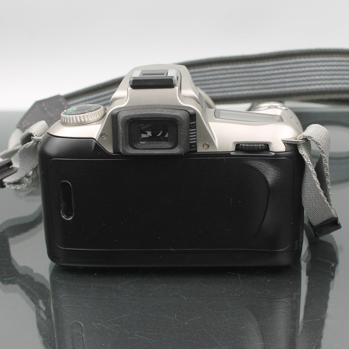 Nikon F55 + AF Nikkor 28-80mm 1:3.3-5.6G