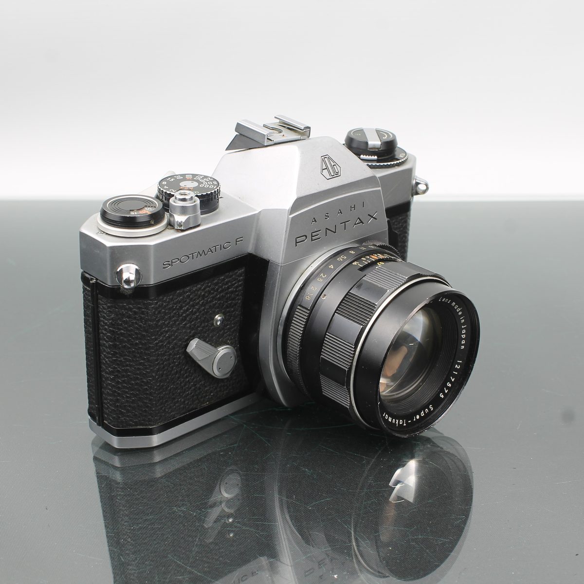 Asahi Pentax Spotmatic F SLR Camera with 55mm f/1.8 Lens – Dutch