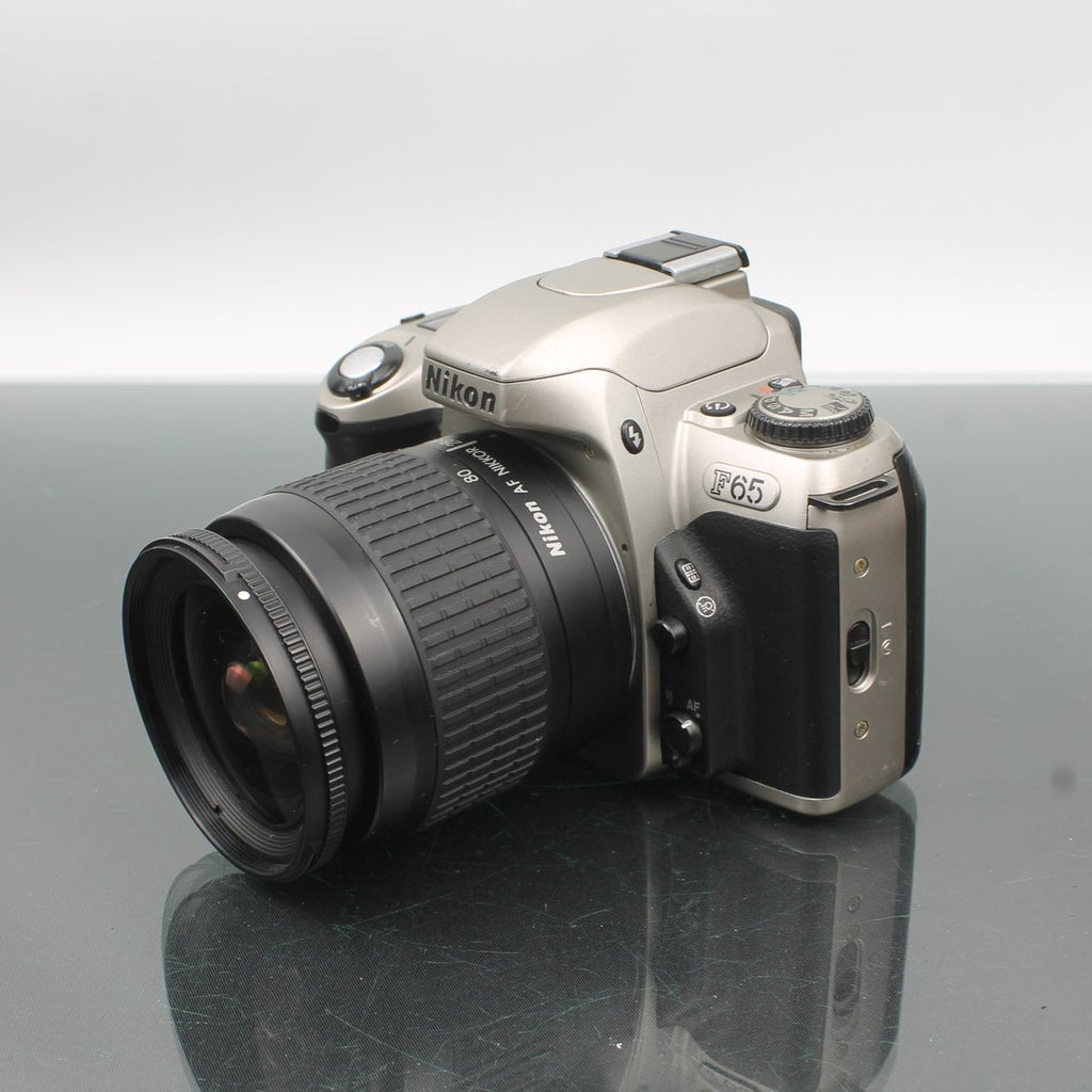 Nikon F65 + AF Nikkor 28-80mm 1:3.3-5.6