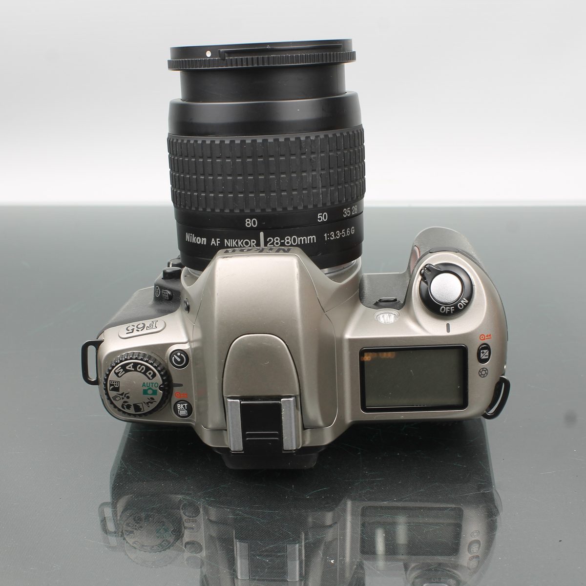 Nikon F65 + AF Nikkor 28-80mm 1:3.3-5.6