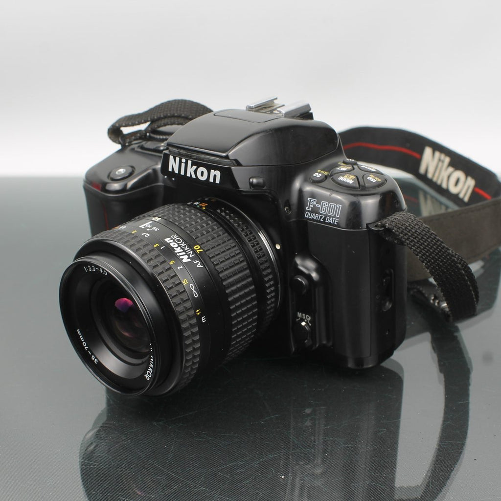 Nikon F601 + AF Nikkor 35-70mm 1:3.3-4.5