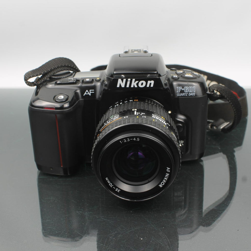 Nikon F601 + AF Nikkor 35-70mm 1:3.3-4.5