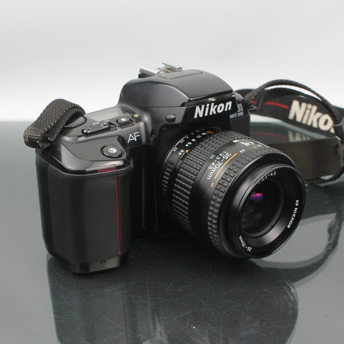 Nikon F601 + AF Nikkor 35-70mm 1:3.3-4.5