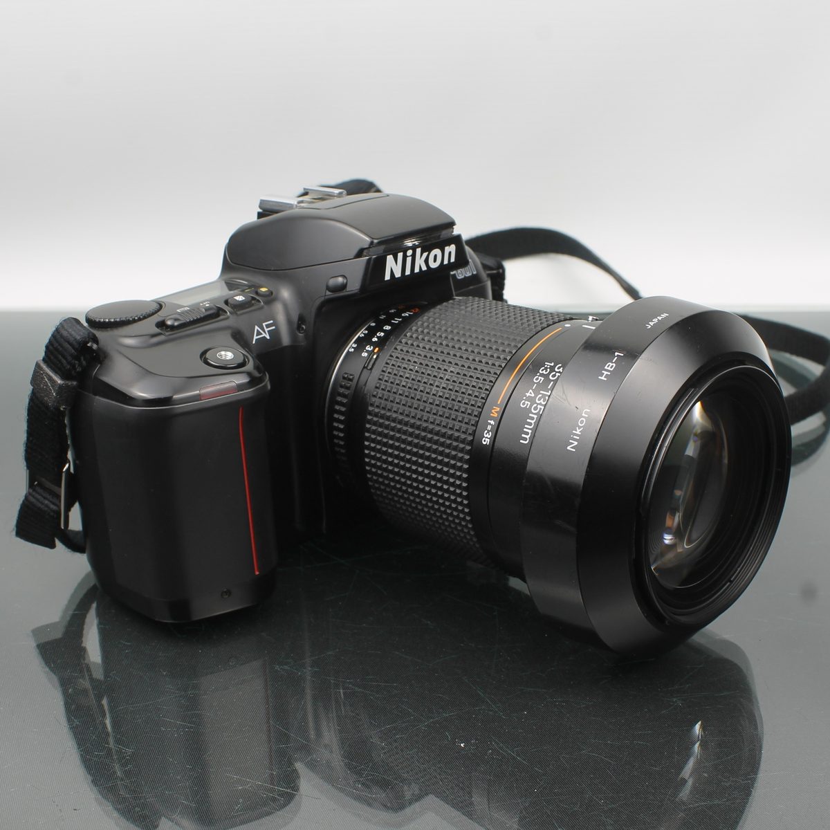 Nikon F601 + Nikon AF Nikkor 35-135mm 1:3.5-4.5