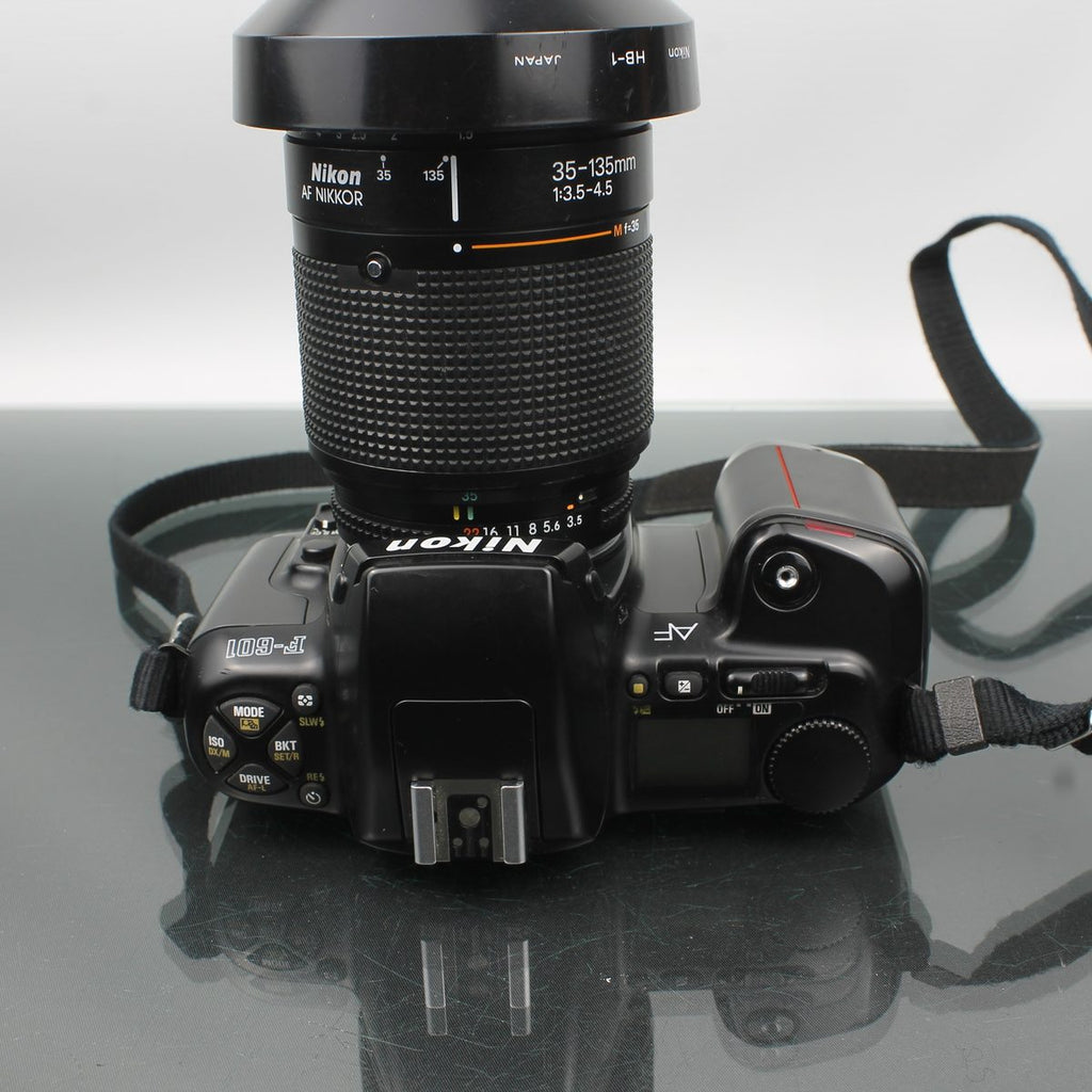 Nikon F601 + Nikon AF Nikkor 35-135mm 1:3.5-4.5