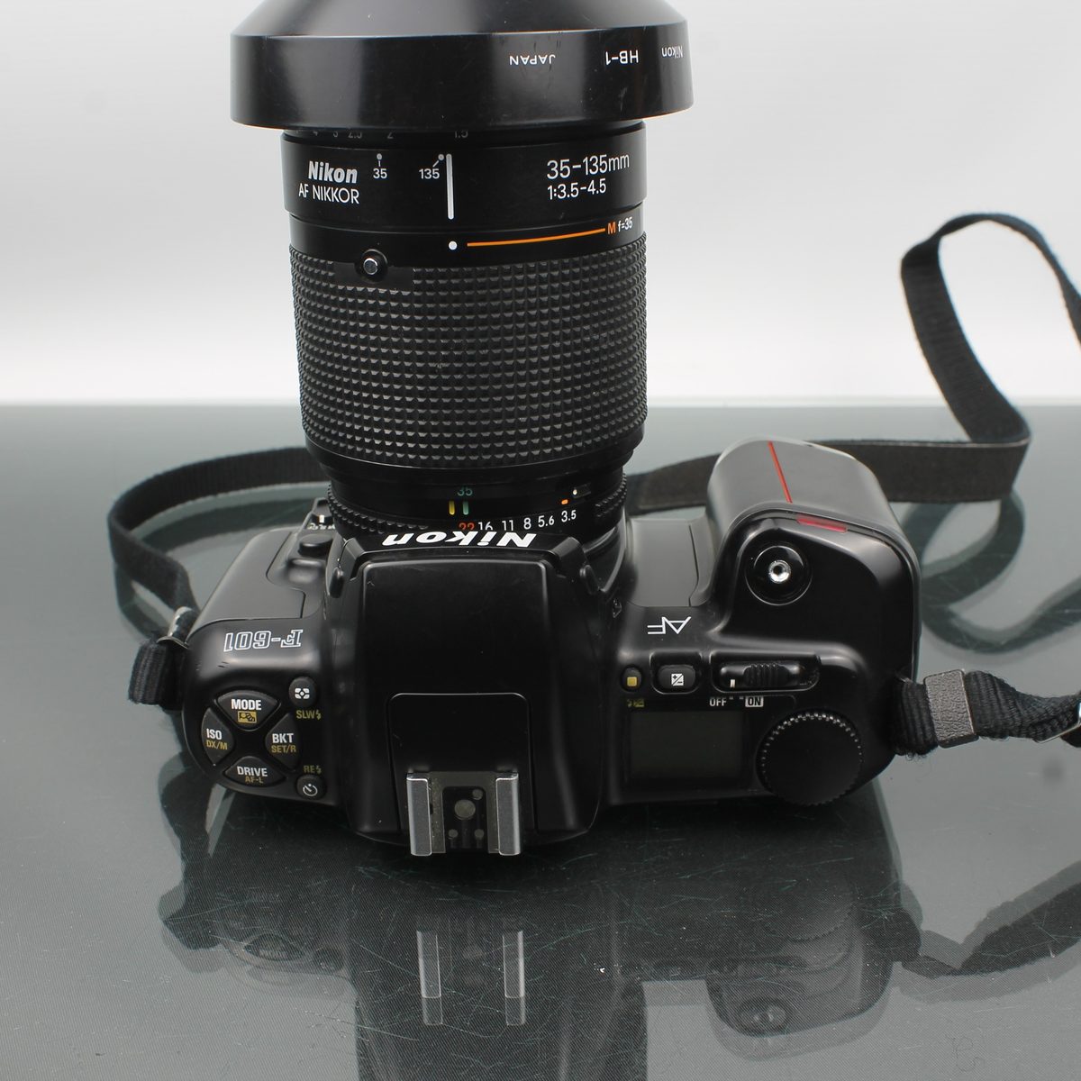 Nikon F601 + Nikon AF Nikkor 35-135mm 1:3.5-4.5
