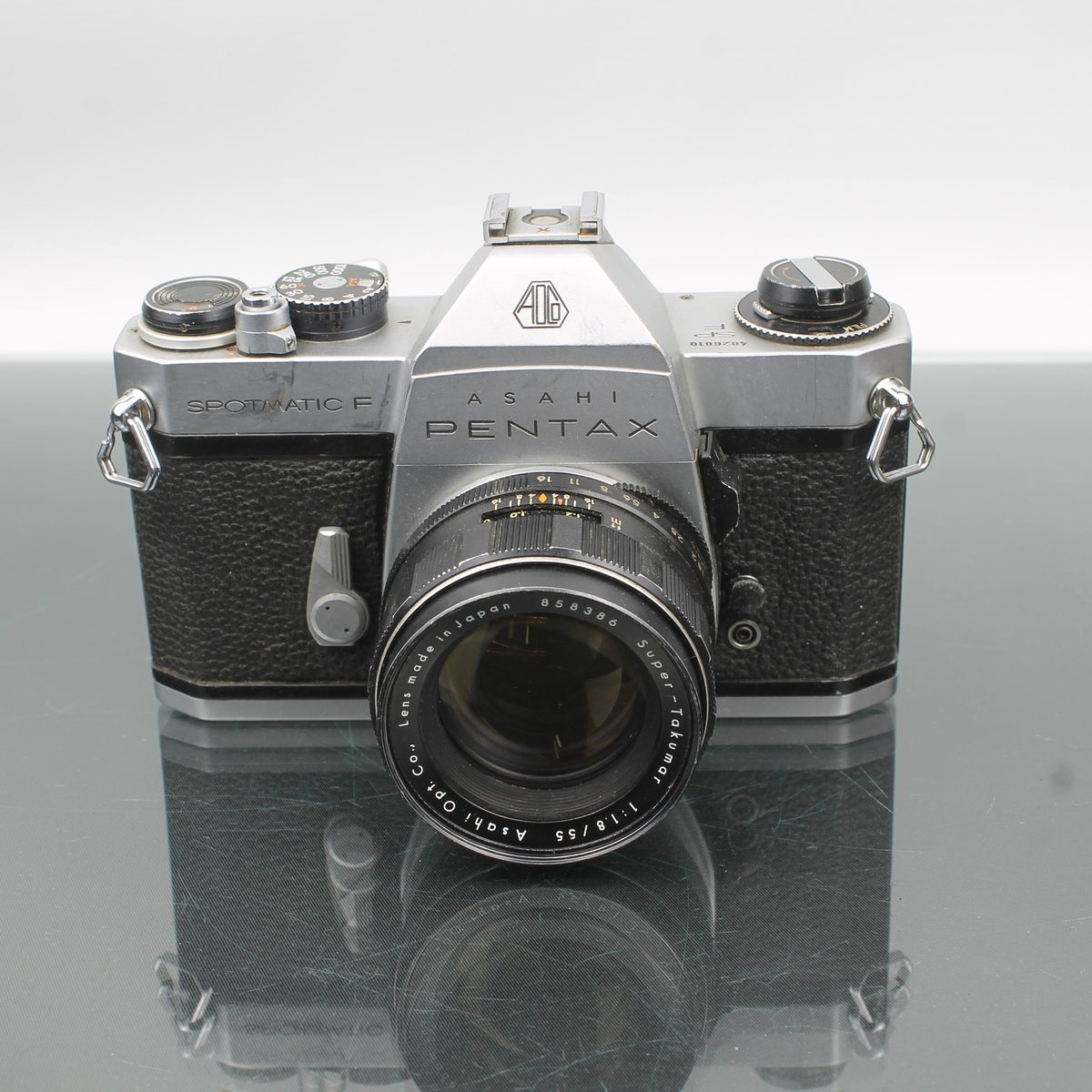 Pentax Spotmatic F + Super-Takumar 1:1.8/55