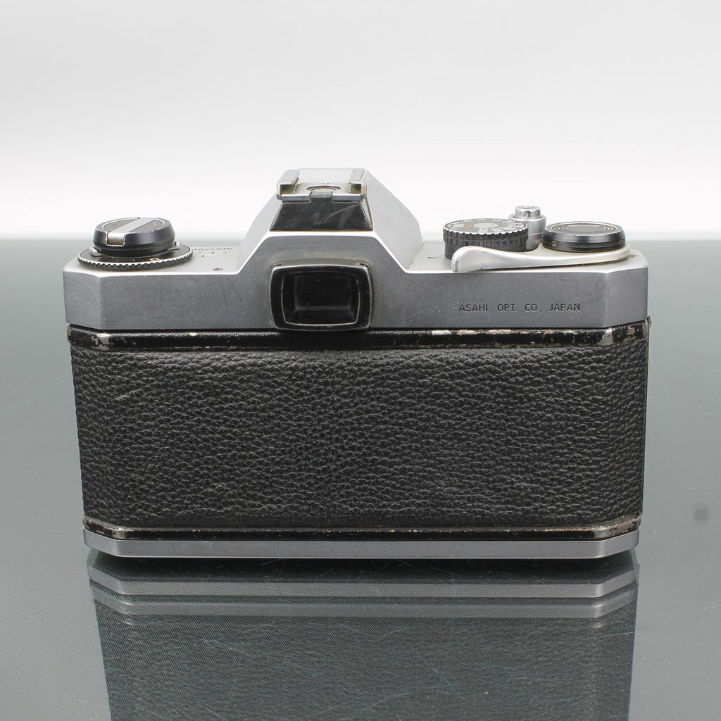 Pentax Spotmatic F + Super-Takumar 1:1.8/55