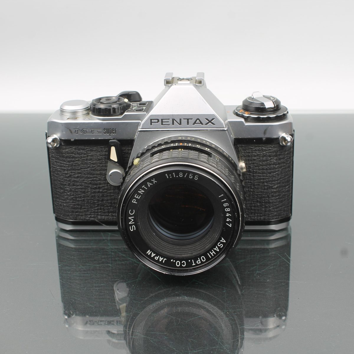 Pentax ME Super + SMC Pentax 1:1.8/55