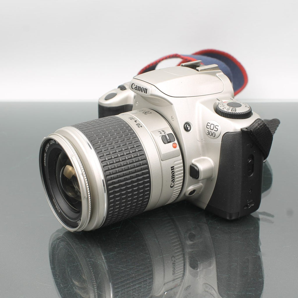 Canon EOS 300 + Canon Zoom Lens EF 28-90mm 1:4-5.6