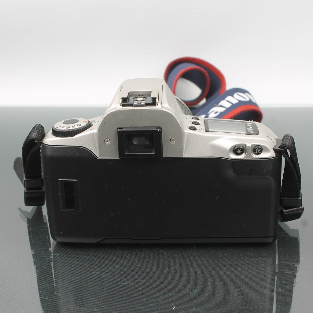 Canon EOS 300 + Canon Zoom Lens EF 28-90mm 1:4-5.6