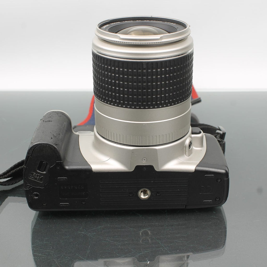 Canon EOS 300 + Canon Zoom Lens EF 28-90mm 1:4-5.6