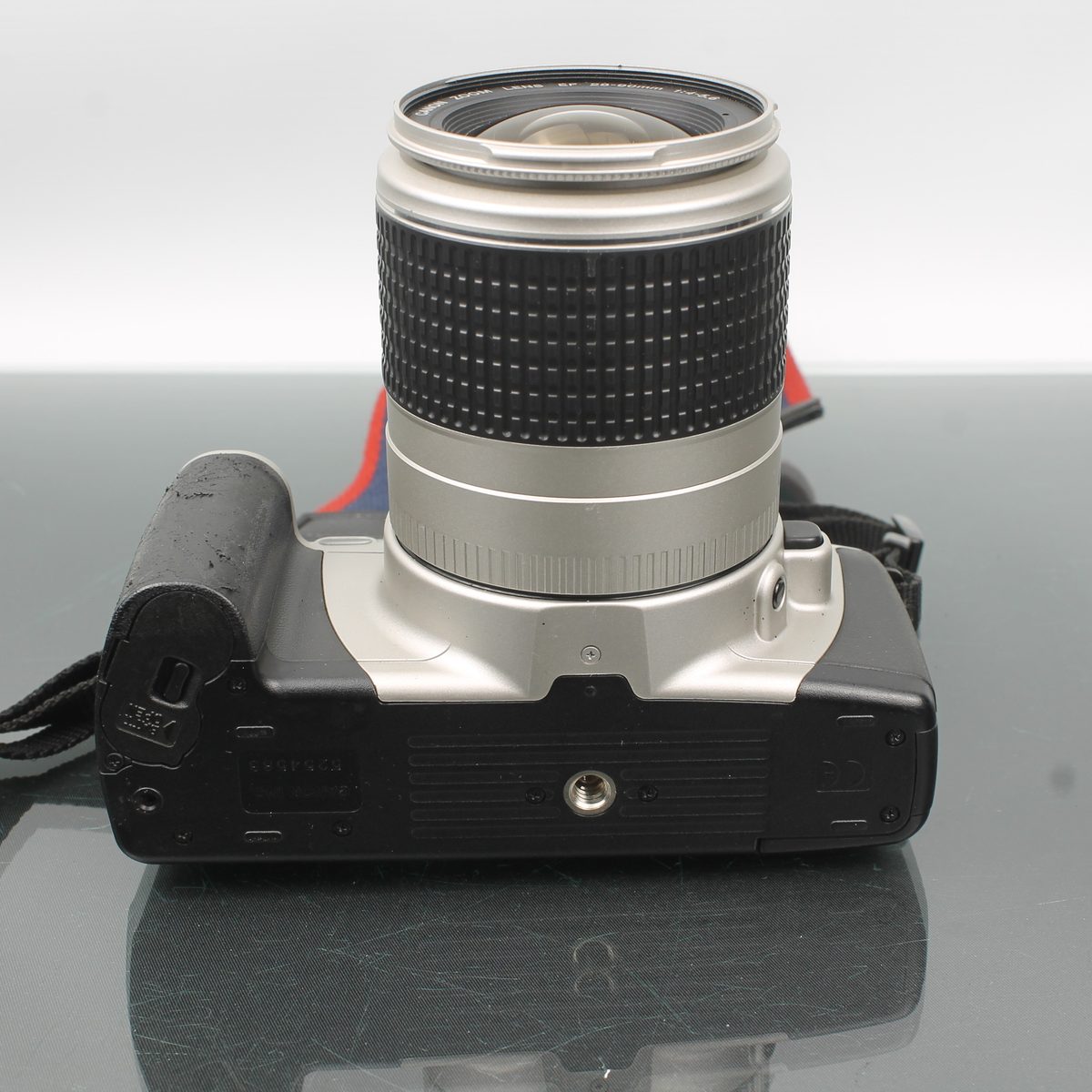 Canon EOS 300 + Canon Zoom Lens EF 28-90mm 1:4-5.6