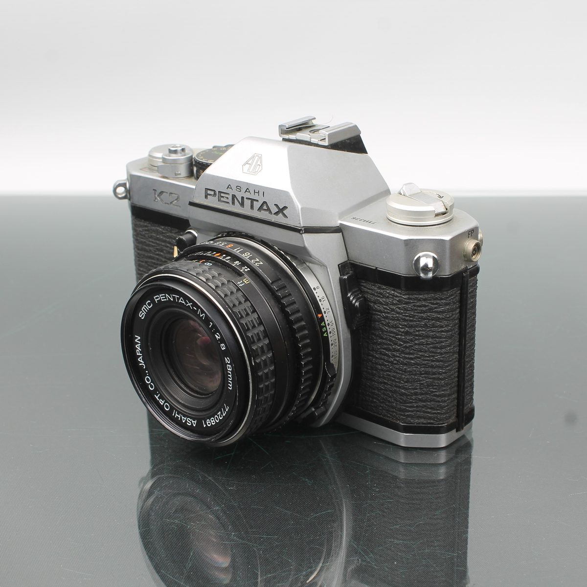 ASAHI PENTAX K2 本体 SMC PENTAX-M 28mm Asahi Pentax K2 35mm film SLR fotoaparát s objektivem 28mm f/2.8