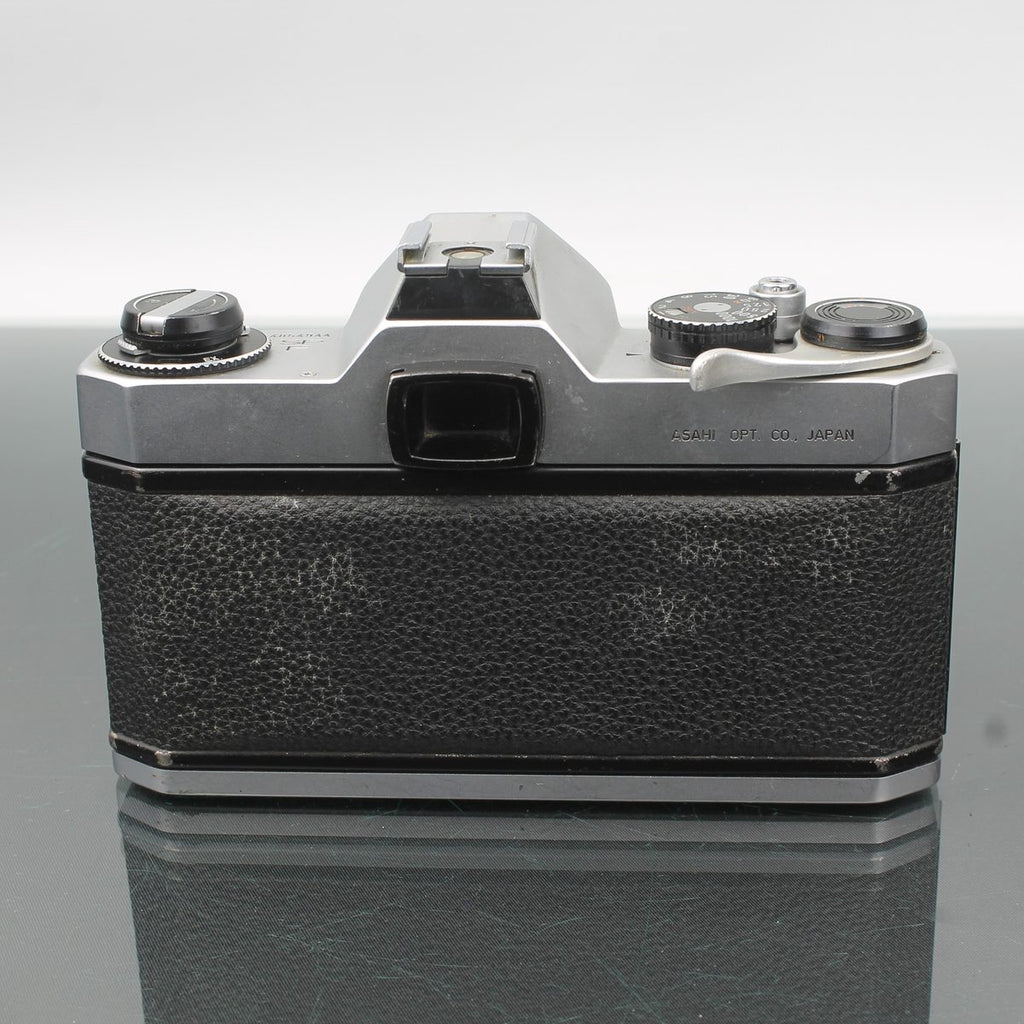 Pentax Asahi Spotmatic F + Super-Takumar 1:3.5/28