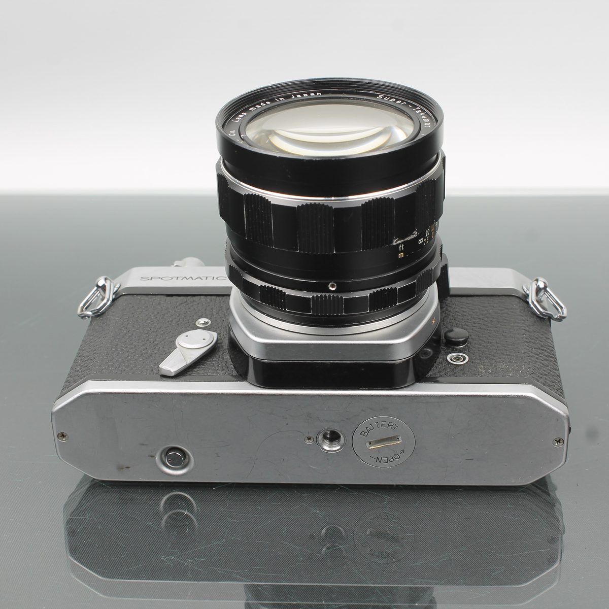 Pentax Asahi Spotmatic F + Super-Takumar 1:3.5/28