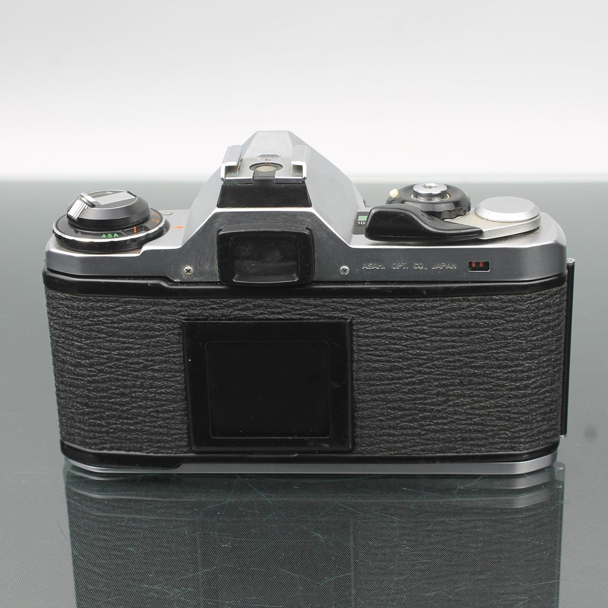 Pentax ME + SMC Pentax-A 1:1.7 50mm