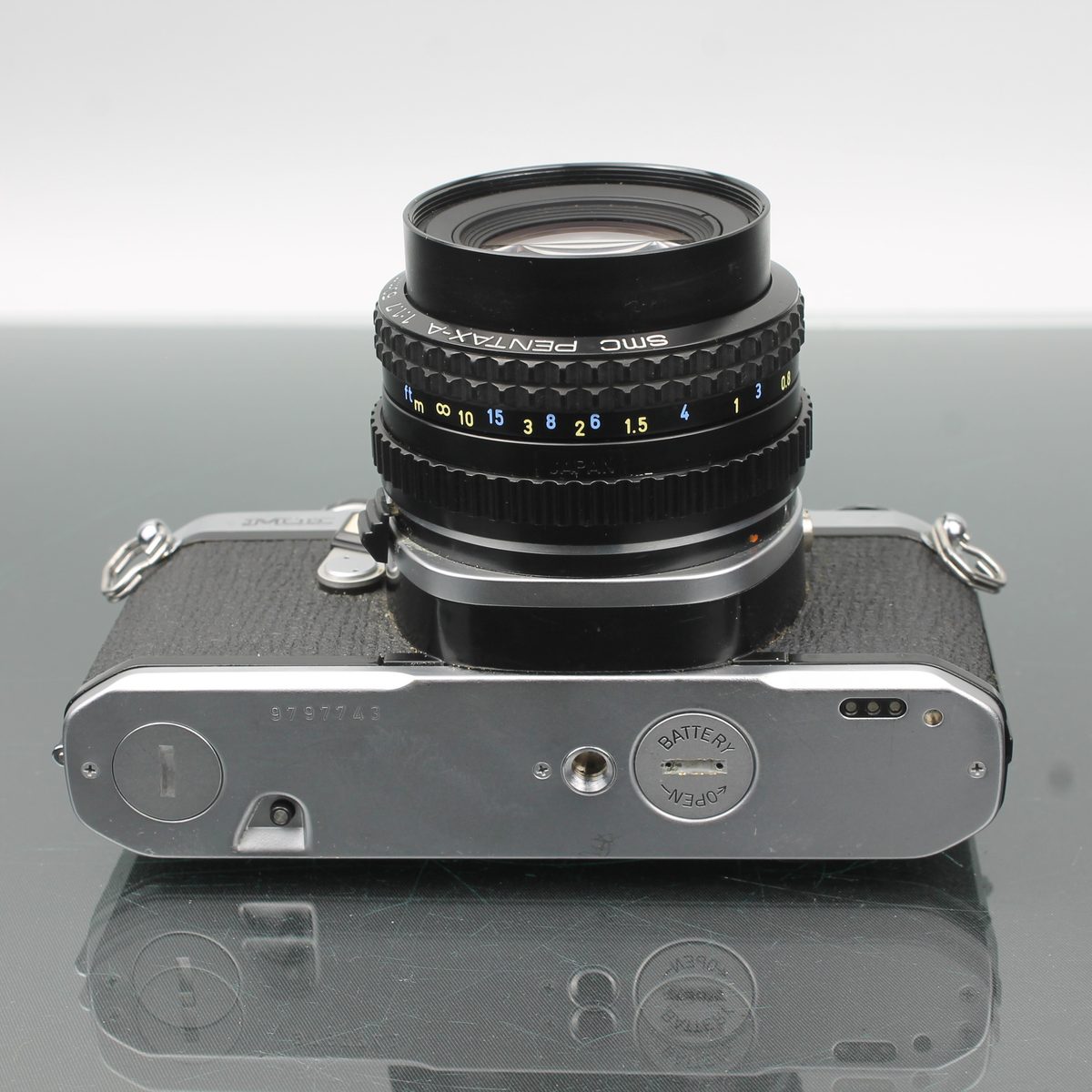 Pentax ME + SMC Pentax-A 1:1.7 50mm