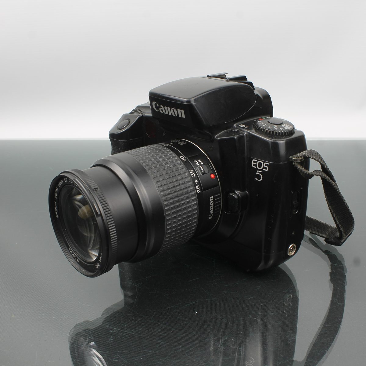 Canon EOS 5 + EF 28-80mm f/3.5-5.6