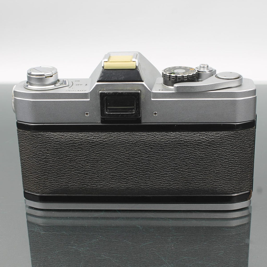Canon FTB + Canon FD 50mm 1:1.8