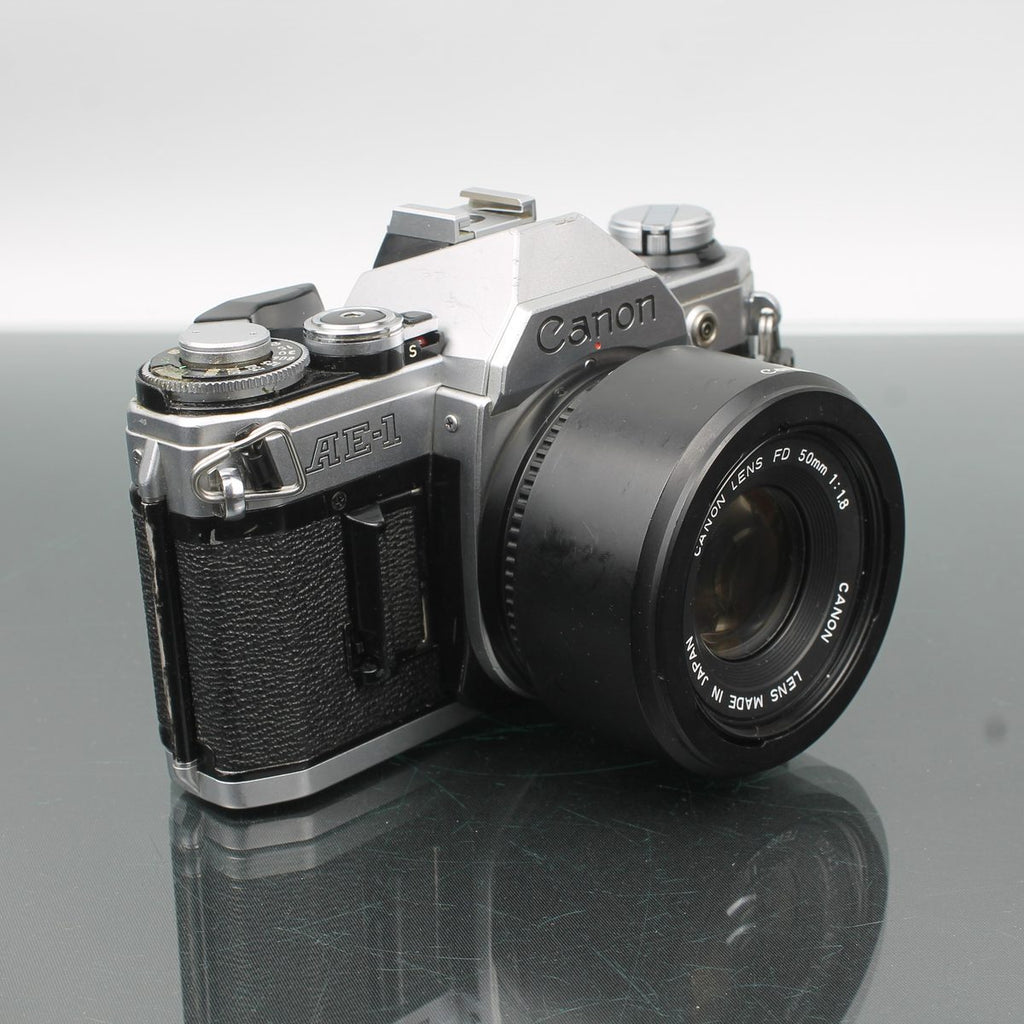Canon AE-1 + Canon Lens FD 50mm 1:1.8