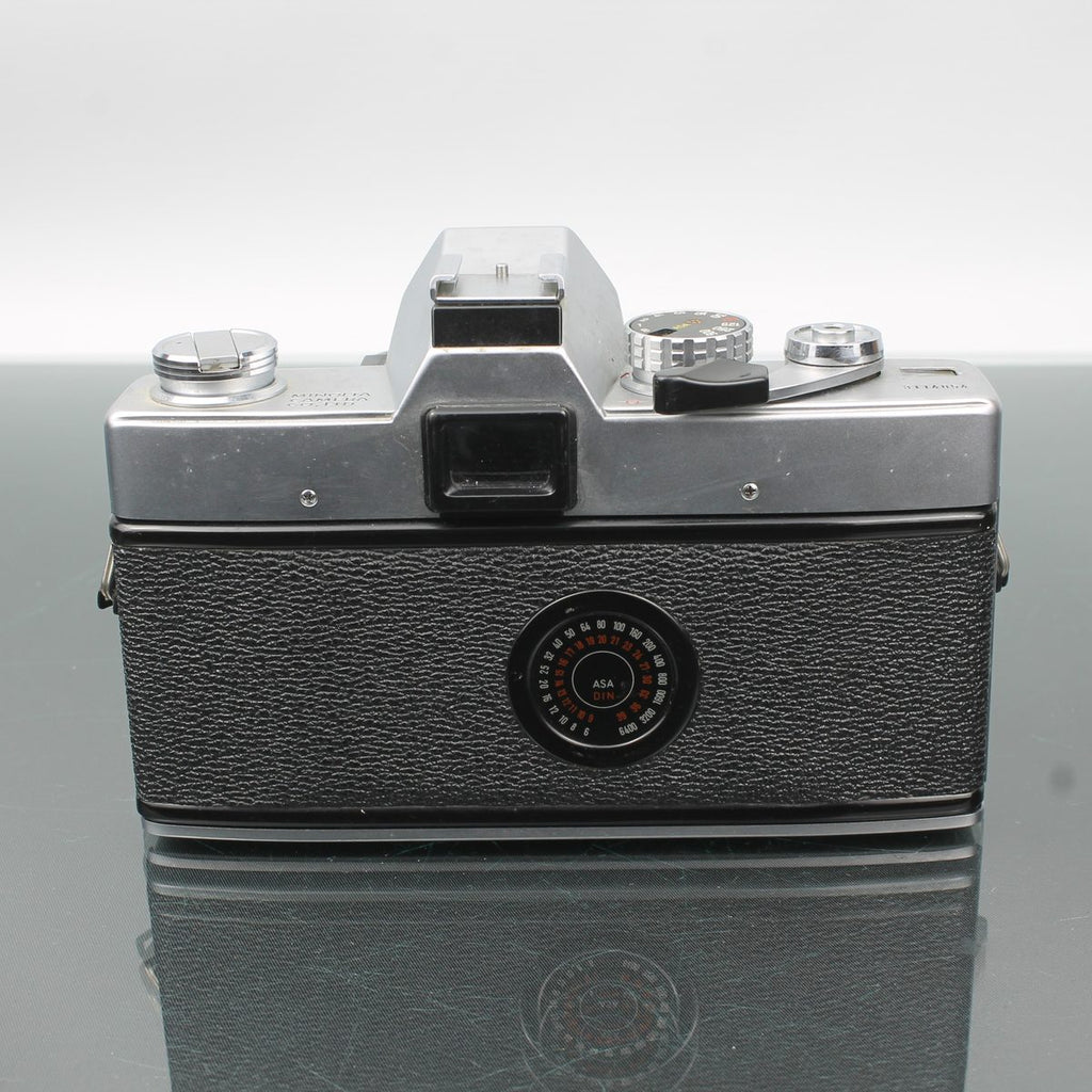 Minolta SRT100 + MC Rokkor - PF 1:1.7 f=55mm